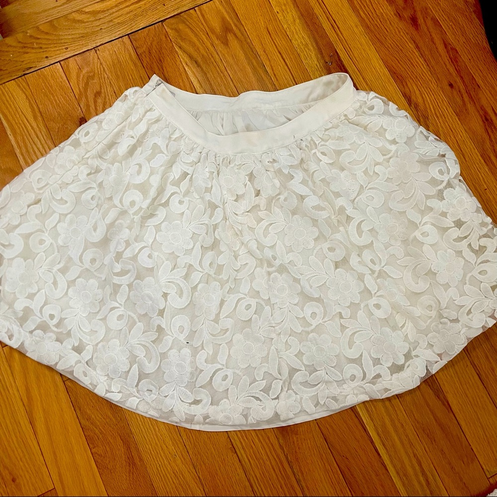 Tobi | White Lace Skater Skirt | Medium